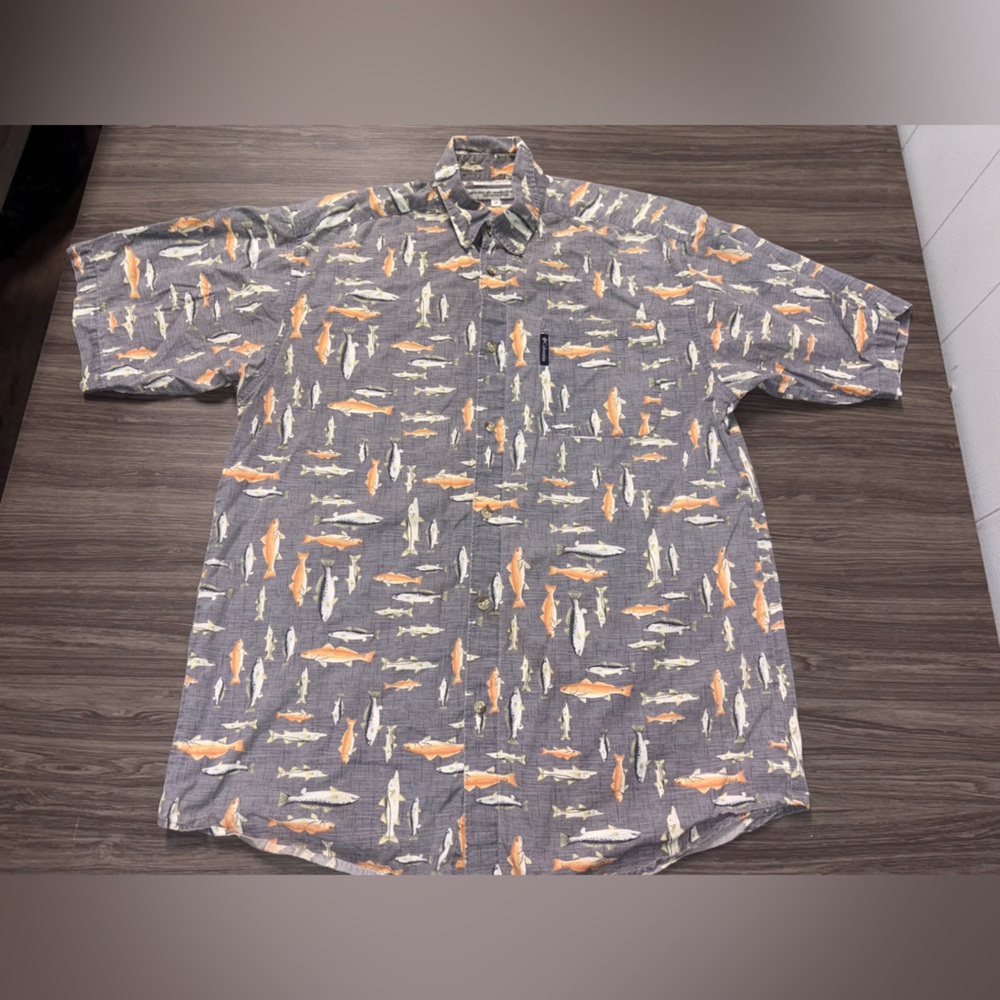Columbia Sportswear Short Sleeve Shirt Mens LT Outdoor Fishing Themed